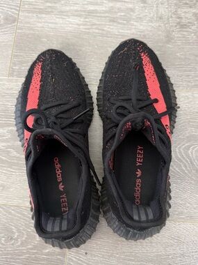 adidas Yeezy Boost 350 V2